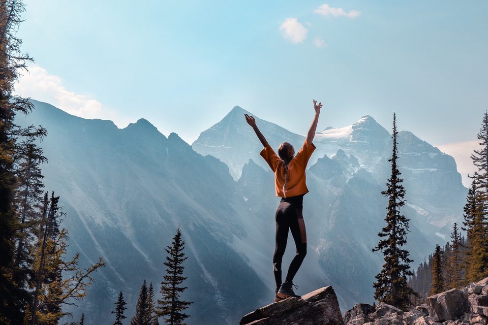 Sportneer Marschkompass beim Wandern