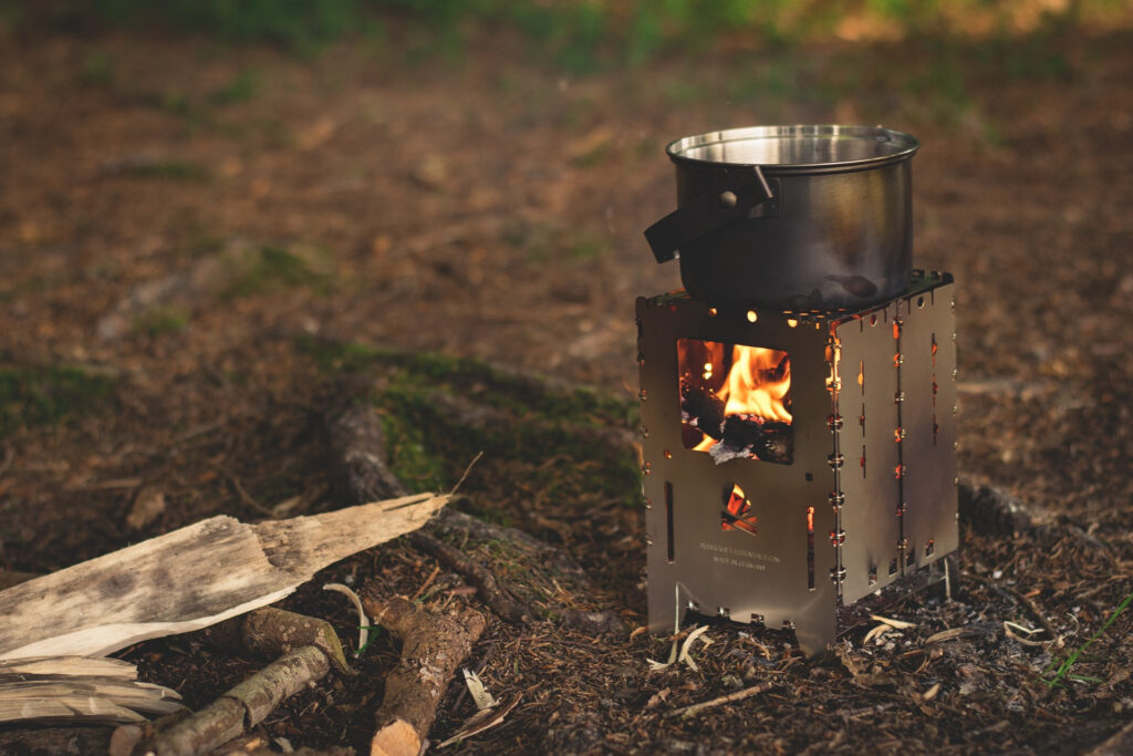 5 Power-Tipps für Ultimatives Outdoor-Kochen mit dem Bushbox XL Profi-Set Hobo Kocher